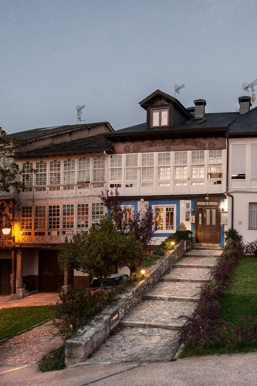 Micro-Hostal La Puerta Del Perdon Villafranca del Bierzo Kültér fotó